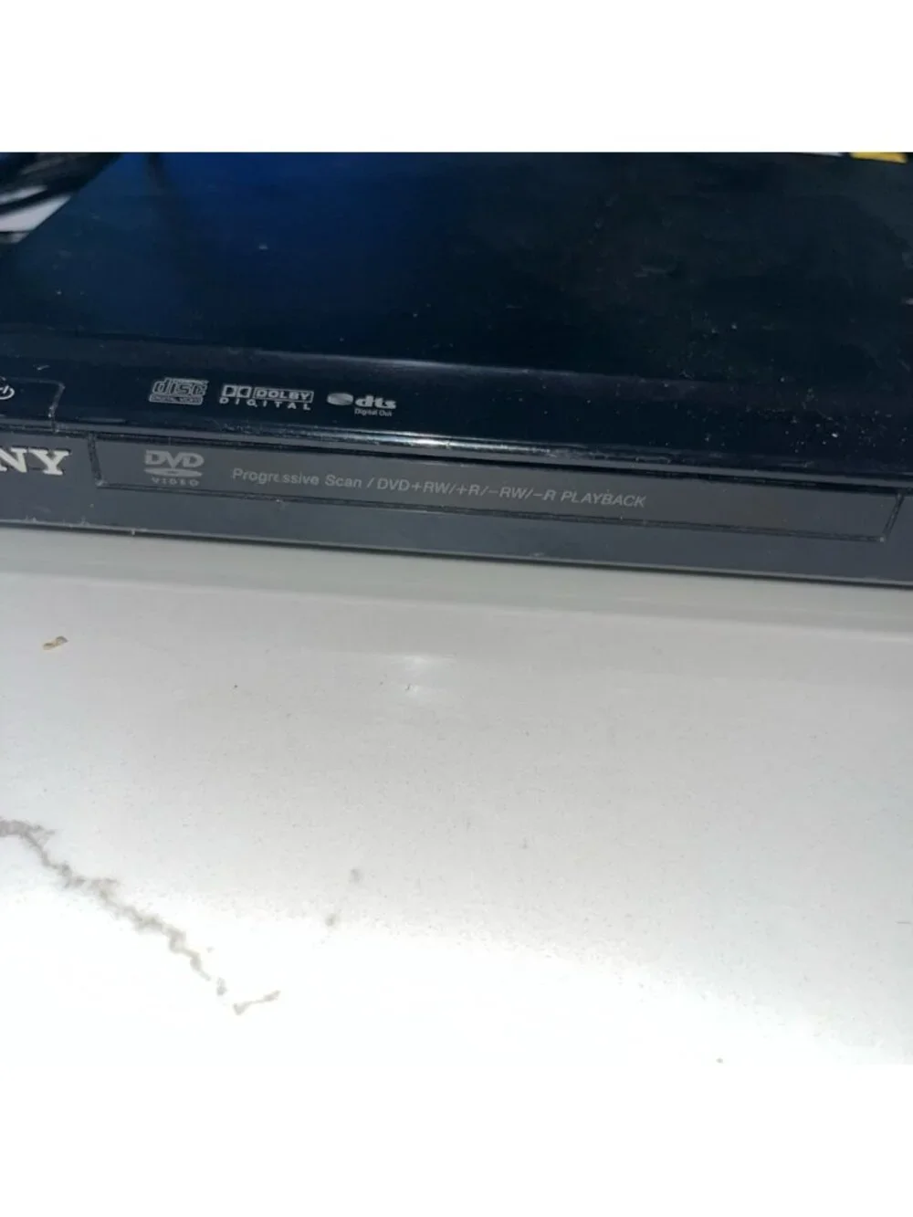 Sony Black DVD Player with Composite AV Cables